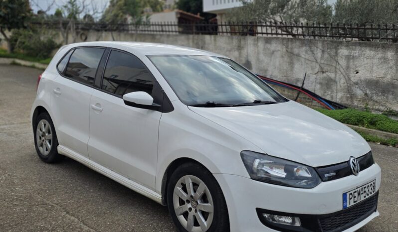 
								Volkswagen Polo full									