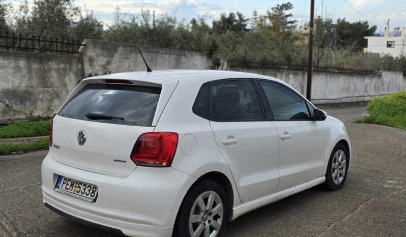 
								Volkswagen Polo full									